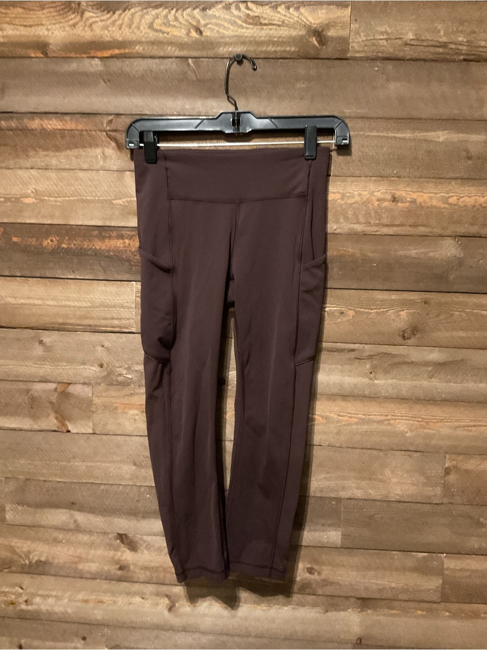 Lululemon Brown High Rise Leggings Zippered Pocket Below Waist Women’s Size 4